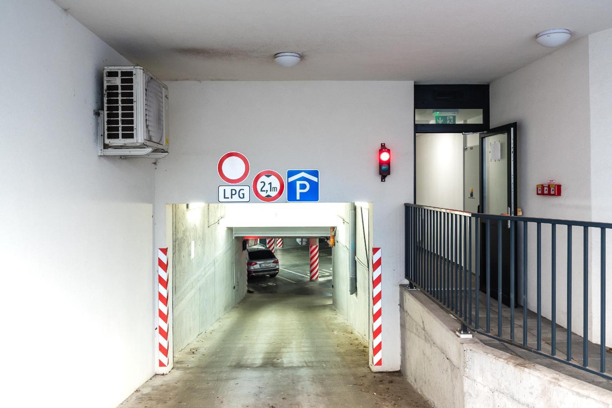 Mickiewiczova Apartment Free Parking By Veronika & Jano ブラチスラヴァ エクステリア 写真